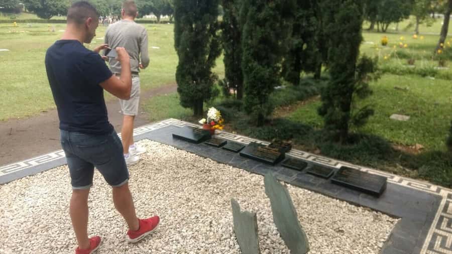 Medellin Pablo Escobar Tour - Should you book this Medellín Pablo Escobar Tour?