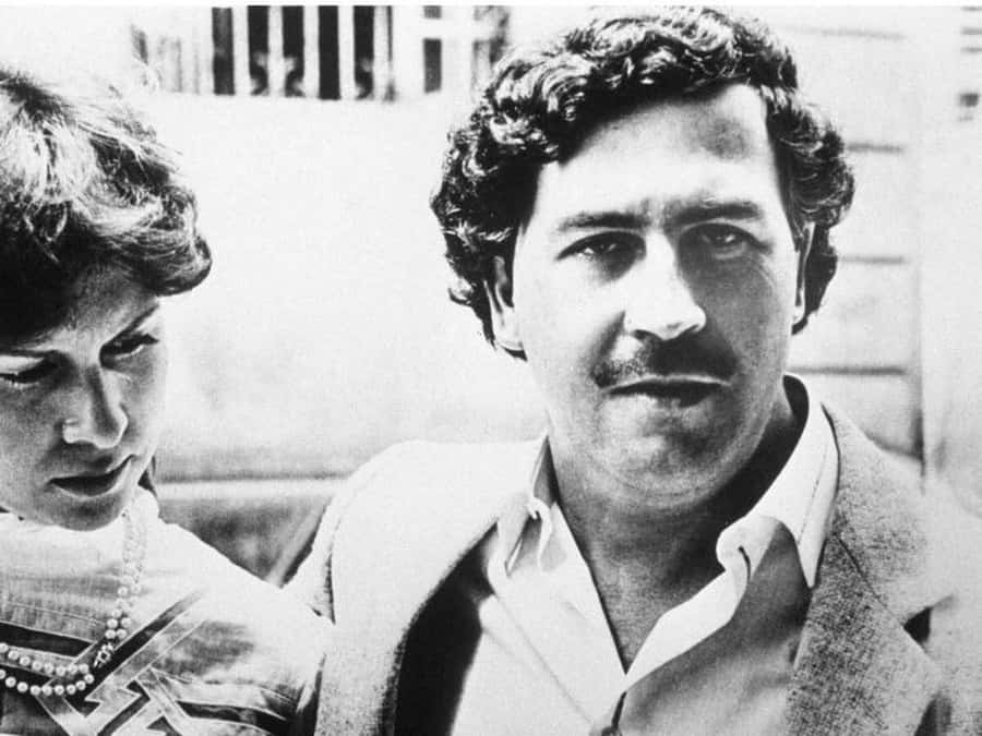 Medellín: Pablo Escobar Tour with beer included - Key Things That Make This Pablo Escobar Tour Worth Your Time