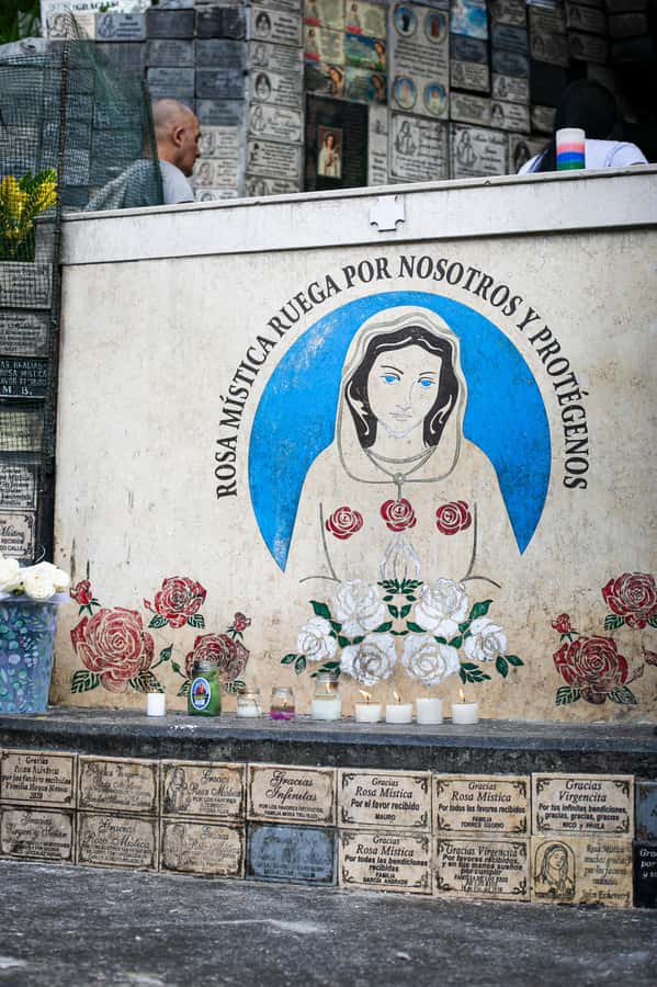 Medellín: Pablo Escobar Tour with Guide and Transportation - Passing Antioquia: quick scenic views, then back to the story