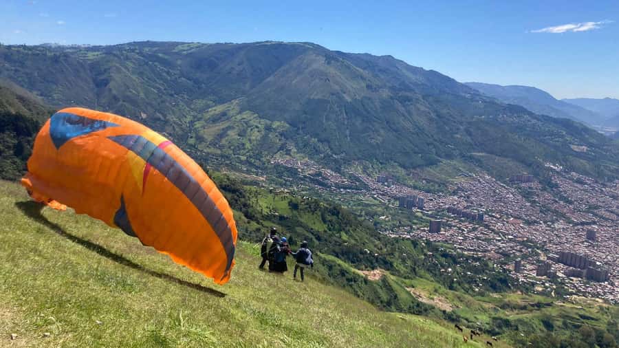 Medellín Paragliding - Go Pro Included - GoPro included: turning a blur into something you can rewatch