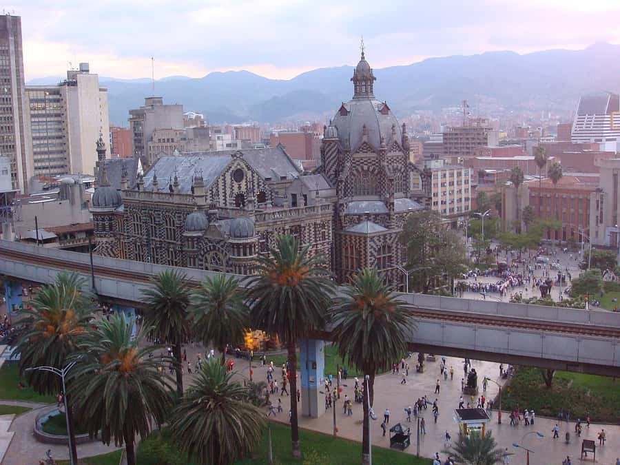 Medellin: Private City Tour - Plaza Botero and Museo Moments: Art That Anchors Medellín