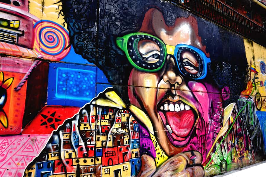 Medellín: Private Comuna 13 Street Art Tour - Medellín’s Comuna 13: why this tour feels different