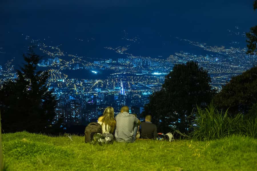 Medellín: Private Food Tour With The Best Viewpoints. - Sabaneta: park-time calm plus the snacks that make the tour feel local