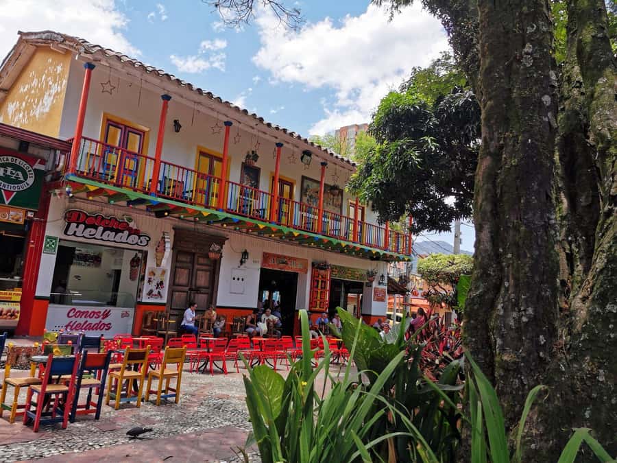 Medellín: Private Food Tour With The Best Viewpoints. - Price and value: what $90 buys you in Medellín time