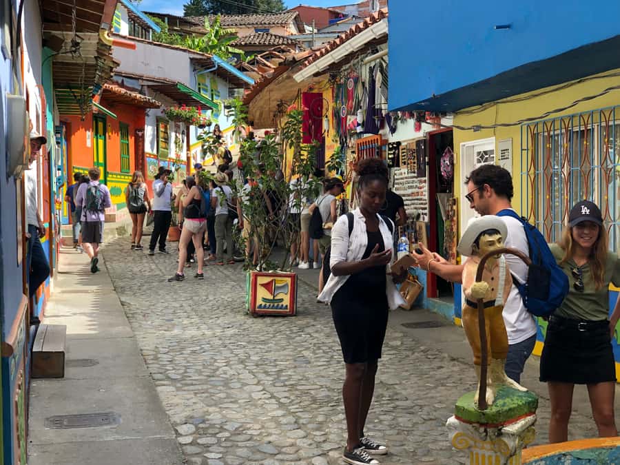 Medellín: Private Guatapé with Peñol Tickets and Boat Ride - El Peñol: the 740 steps and why the view is worth it