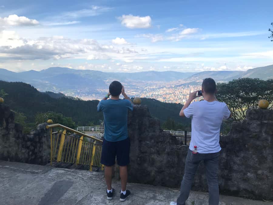 Medellín: Private Pablo Escobar Tour with Cable Car Ride - Key highlights I’d plan around