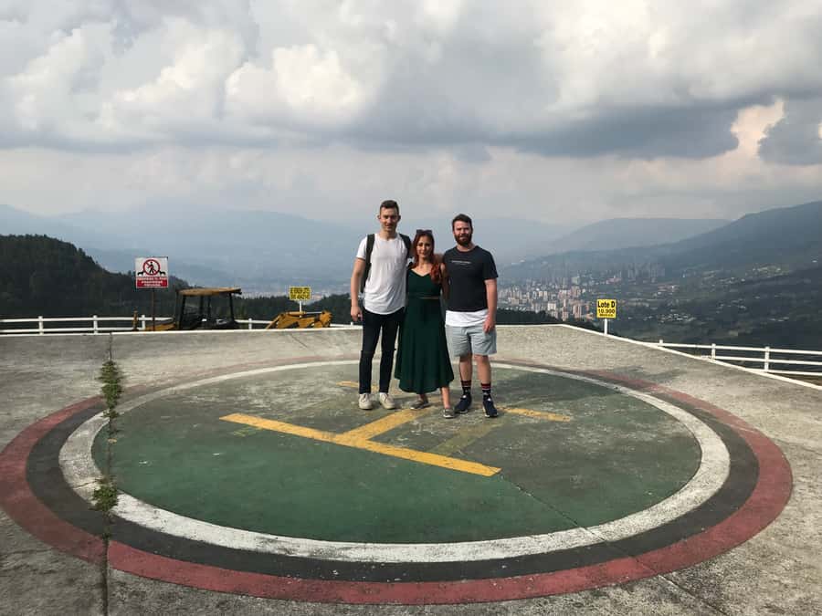 Medellín: Private Pablo Escobar Tour with Cable Car Ride - Who should book this tour, and who should skip it