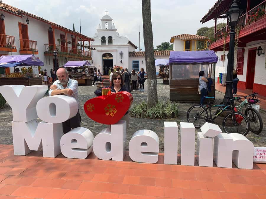 Medellín: Private Pablo Escobar Tour with Cable Car Ride - Why this tour works: a private story + a city view