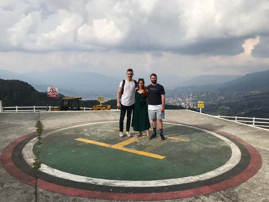 Medellín: Private Pablo Escobar Tour with Cable Car Ride - How the 270 minutes feel in real life
