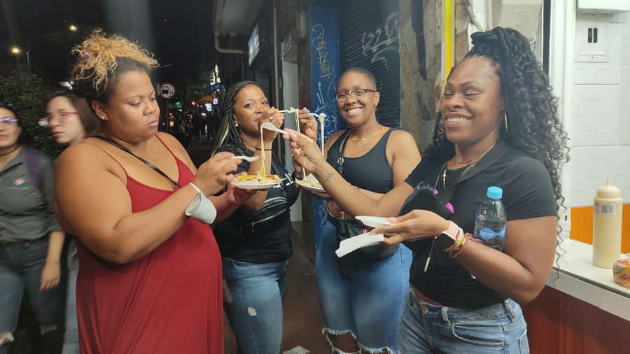 Medellin: Street Food and Poblado Rooftop Tour with a Local - Key things that make this tour work