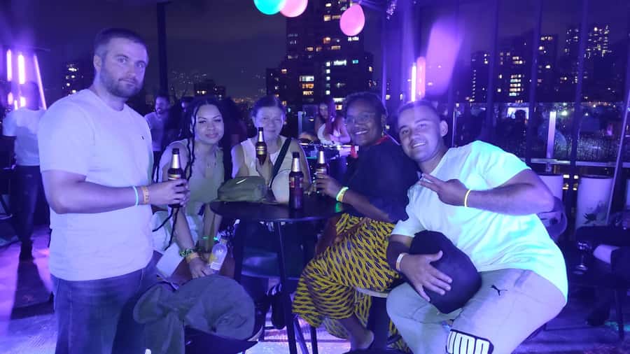 Medellin: Street Food and Poblado Rooftop Tour with a Local - Rooftop stop with 360° views: where photos and downtime actually matter
