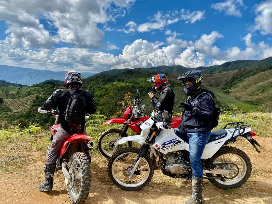 Off-road motorcycle adventure through the Medellín mountains - Quick hits for your Medellín mountain dirt ride