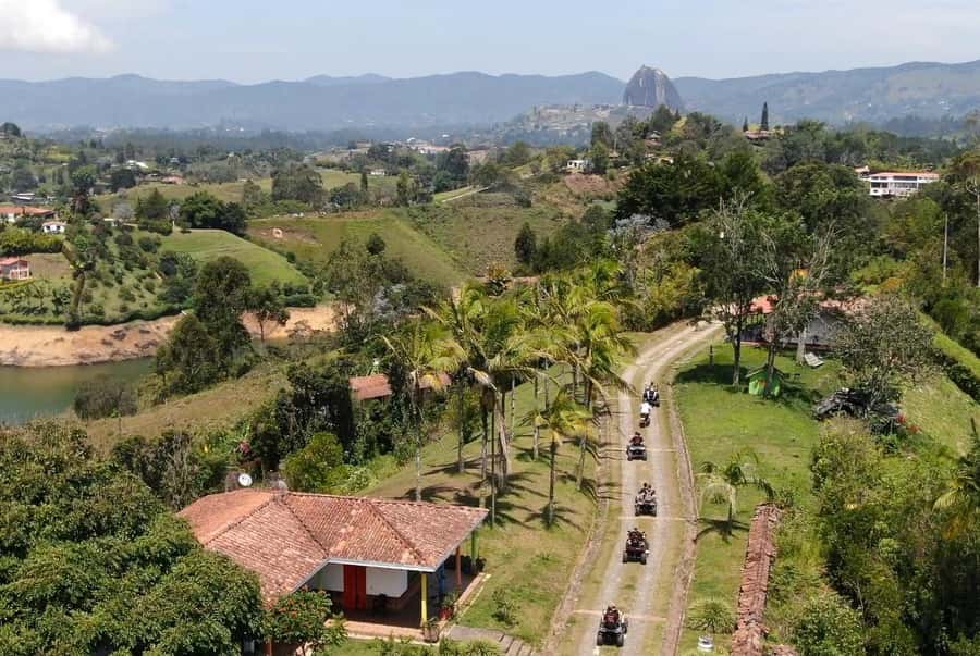 Pablo Escobar Mansion+Paintball+Boat+ATV (Private Guatape) - Boat ride time: a break from cars and stairs