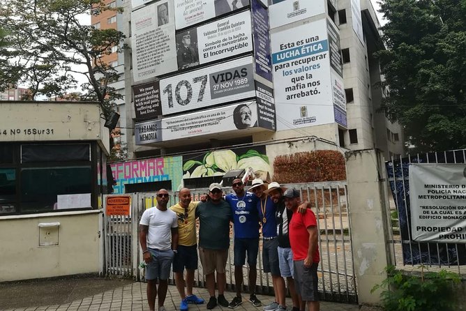 Pablo Escobar Tour - Private and affordable TOUR - The New Colombia - Your guide: why Andres-style narration makes or breaks the day