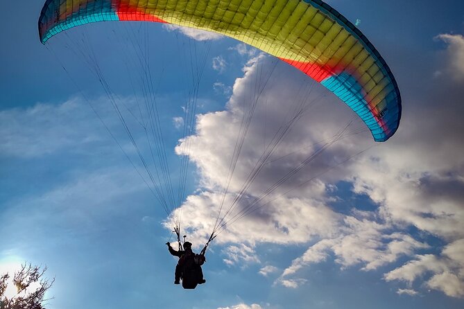 Paragliding flight in Medellin with expert pilots - Key highlights worth knowing