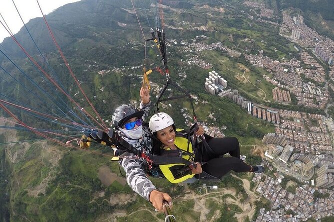 Paragliding Tour from Medellin with Transportation and Videos HD - From Medellín to San Félix: Why the Ride Part Is Part of the Value