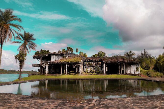 (Private Guatapé) Mansion Pablo Escobar+Paintball+Cuatrimoto+Boat - Piedra del Peñol steps: the climb is the payoff, but budget it