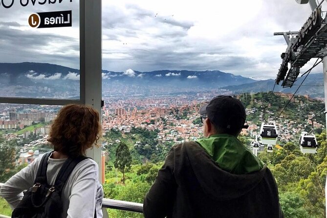 Private Tour to Comuna 13 & Exotic Fruit Market in Medellin! - Stop 4: Los Olivos and Pablo Escobar context (with a big unanswered question)
