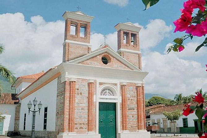 Santa Fe de Antioquia Tour with Western Bridge Visit - More Than Three Stops: Cathedral, Chiquinquirá, and Filigrana