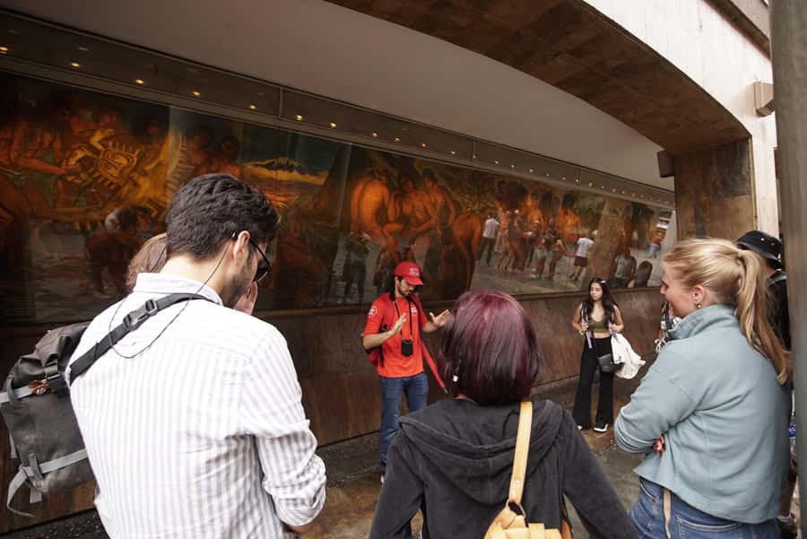 Shared Medellín Downtown Tour with Wireless Audio - Park of Lights: an homage that matters