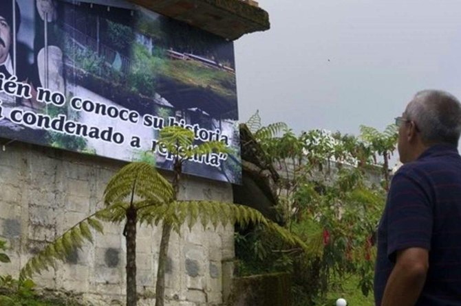 The "not polite to use his name" City Tour - Stop 4: Cementerio Jardines Montesacro and the Cost of the Drug War