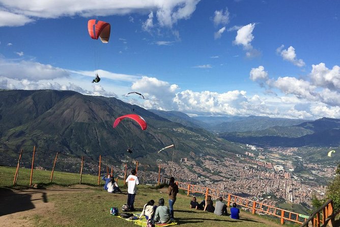Tour Paragliding - Photos and GoPro: Real Memories Without the Stress